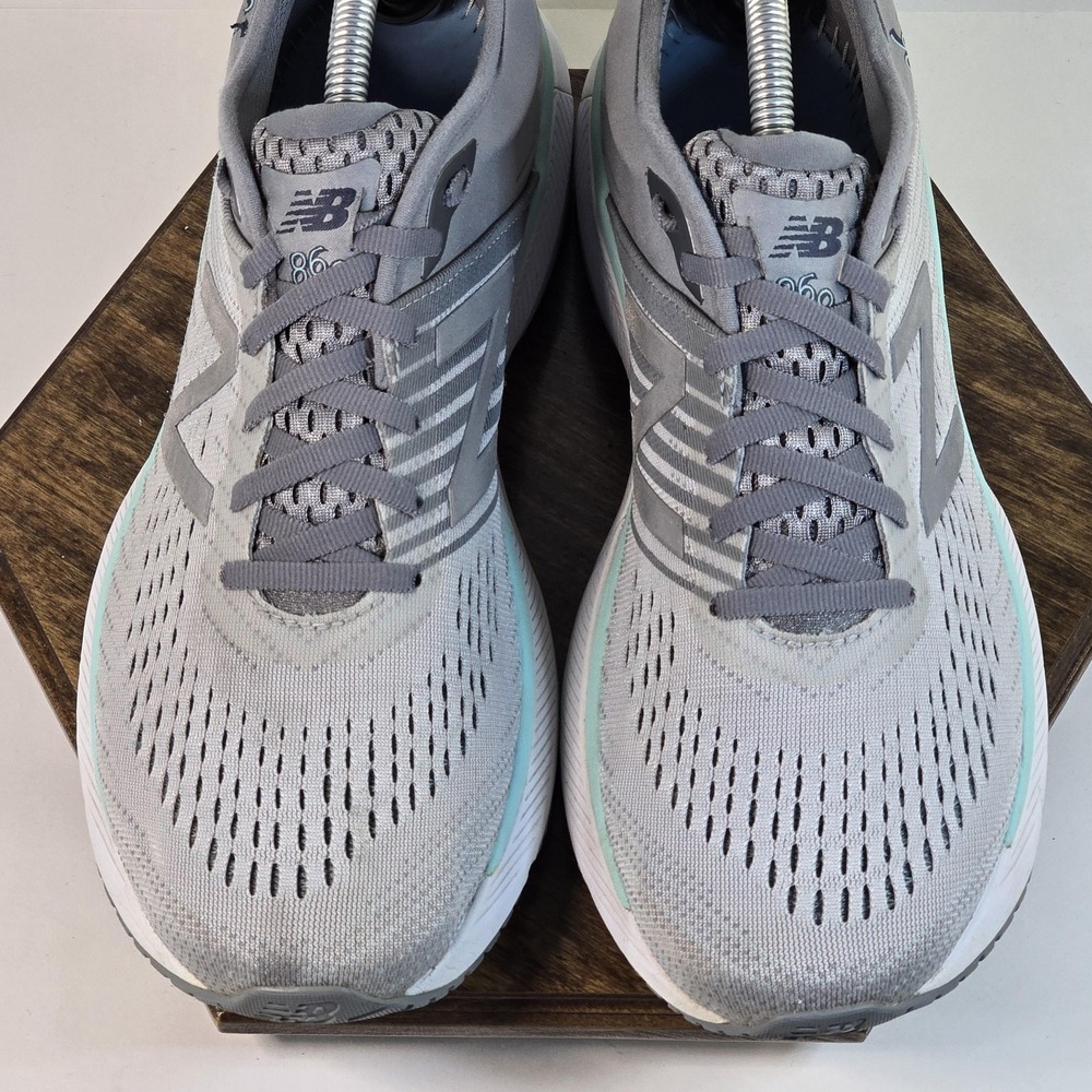 New Balance 860 v10 Running Shoes Womens Size 11 Gray Mint Sneakers W860P10 - Picture 3 of 11